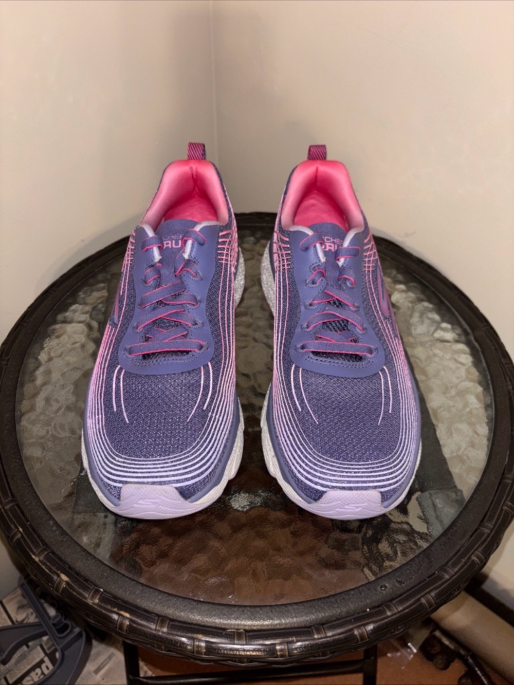 Skechers Women's Max cushioning Elite